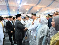 Presiden Lantik Bupati dan Wabup Batu Bara di Jakarta
