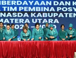 Erma Oloan P Nababan Dilantik Jadi Ketua TP PKK Humbahas