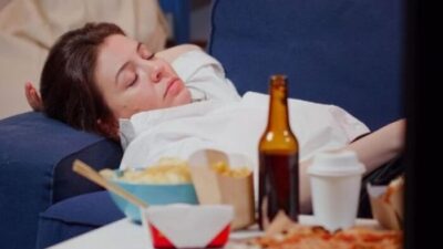 Jangan Langsung Tidur Setelah Makan, Ini Bahayanya