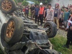 Mobil Ditabrak Kereta di Asahan, Sekeluarga Tewas
