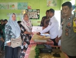 Pemdes Gemilang Jaya Bagikan BLT Tahap I