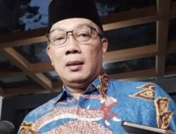 Penyidik Sita Barang Bukti Kasus BJB Saat Geledah Rumah Ridwan Kamil