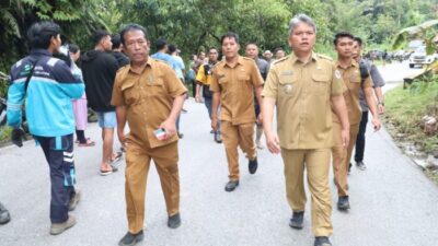 Wabup Taput Tinjau Lokasi Longsor Akibat Gempa