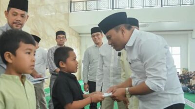 Walikota Padangsidimpuan Santuni Anak Yatim dan Fakir Miskin