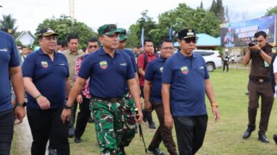 Bupati Taput Hadiri Kegiatan TNI Manunggal di Pantai Landai Balige
