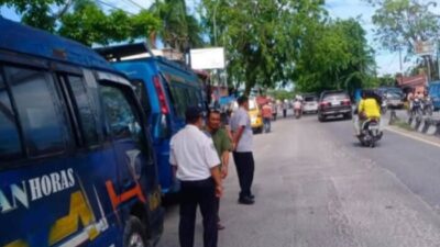 Dishub Tanjungbalai Tertibkan Angkutan Umum Parkir di Bahu Jalan