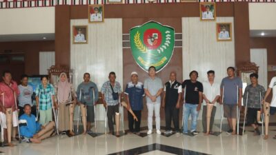 Bupati Tapsel Sambut Warga Penyandang Disabilitas Usai Terima Kaki dan Tangan Palsu