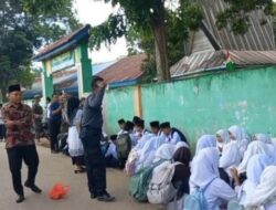 Pemkab Deli Serdang Segel Gedung Al-Washliyah, Murid Belajar Diluar