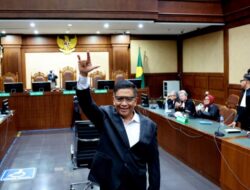 Hasto Dapat Amnesti, Harun Masiku Tetap Dicari