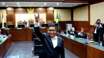 Hasto Dapat Amnesti, Harun Masiku Tetap Dicari