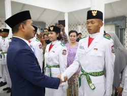 Walikota Kukuhkan 45 Anggota Paskibraka Tanjungbalai Tahun 2025