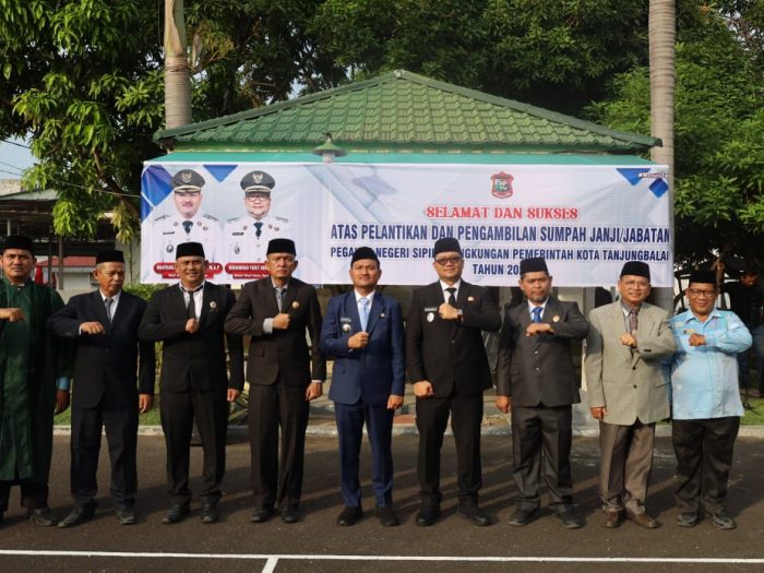 Walikota Tanjungbalai Lantik Pejabat Tinggi Pratama dan Administrator