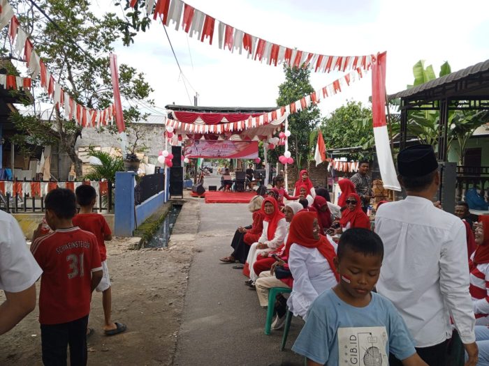 Warga Jalan Veteran Purwodadi Rayakan HUT ke-80 RI