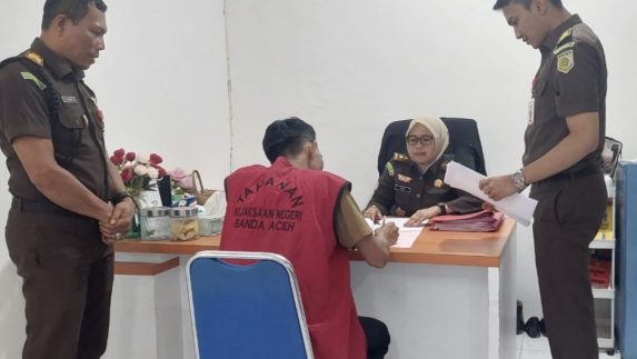Kejari Banda Aceh Eksekusi Terpidana Kasus KDRT ke Rutan