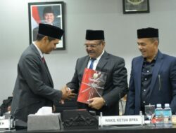 Pemerintah Aceh Sampaikan Nota Keuangan dan Rancangan Qanun