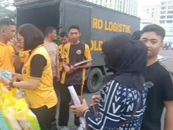 Polda Sumut Distribusikan 10 Ton Beras SPHP untuk Masyarakat Medan
