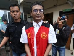 Vadel Badjideh Dituntut 12 Tahun dan Denda Rp1 Miliar Kasus Persetubuhan