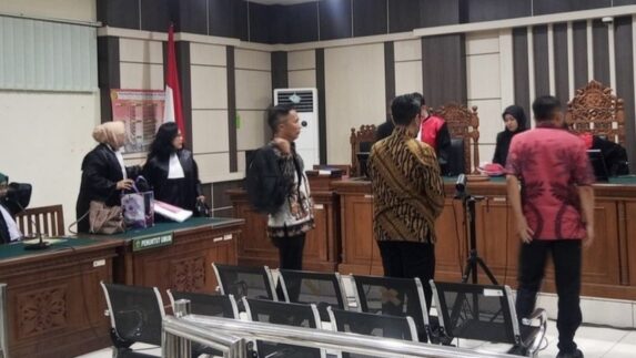 Oknum Pejabat dan Pengusaha Cilacap Nikmati Aliran Dana Korupsi Rp237,94 Miliar