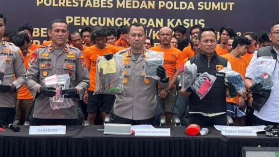 Polrestabes Medan Tangkap 4 “Rayap Besi” Proyek Stadion Teladan