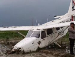 Alami Gangguan Mesin, Pesawat Mendarat Darurat di Karawang