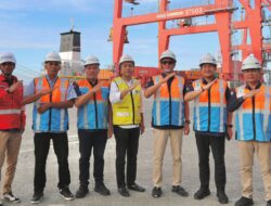 Direksi Pelindo Tinjau Kegiatan di Pelabuhan Belawan