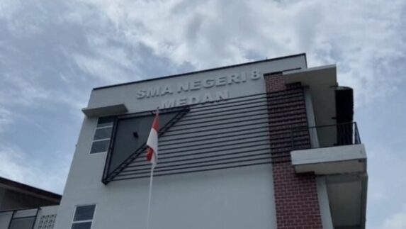 Kasus Dugaan Penyelewengan Dana BOS dan SPP di SMAN 8 Medan Kembali Bikin Geger