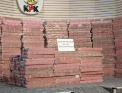 Penampakan Duit Rp300 Miliar Hasil Rampasan Kasus Korupsi