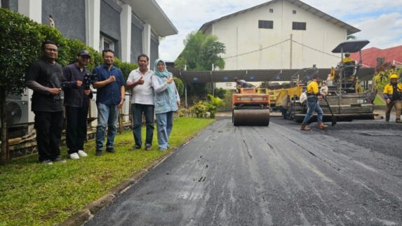 PT RPN Implementasikan Aspal Karet di Bogor