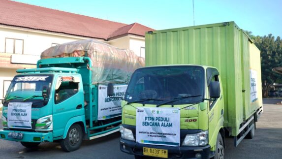 PalmCo Salurkan Bantuan ke Wilayah Terisolasi di Sumut dan Aceh