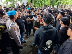 Terima Laporan Terduga Pelaku Pencabulan, Mapolres Sumenep Didemo