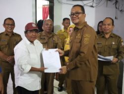Wakil Walikota Tanjungbalai Serahkan Sertifikat Halal ke Asosiasi Pedagang Food Court