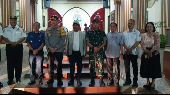 Kapolresta Deli Serdang Bersama Forkopimda Monitoring Pengamanan Gereja