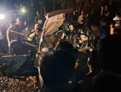 Kereta Api Tabrak Minibus di Tebing Tinggi, 8 Orang Meninggal Ditempat