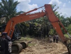 PTPN IV PalmCo Kerahkan Alat Berat Perbaiki Tanggul Jebol
