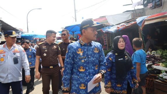Walikota Tanjungbalai Sidak Sejumlah Pasar Hingga Mini Market