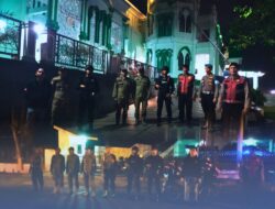 Jaga Ramadhan Aman, Brimob Bersinergi Patroli Asmara Subuh di Tebing Tinggi