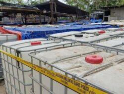 Gudang Penimbunan BBM Ilegal di Lampung Digerebek, Puluhan Pekerja Diamankan