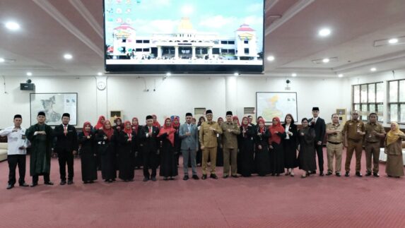 Walikota Kukuhkan Sejumlah Kepsek dan Pejabat Fungsional Pemko Tanjungbalai