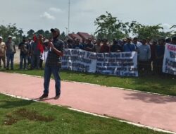 Minta Penyelesaian Sengketa Lahan, Ratusan Karyawan PTPN Geruduk Kantor Bupati Aceh Utara