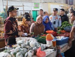 Pastikan Pasokan dan Harga Pangan Aman, Plh Walikota Tanjungbalai Sidak Pasar Tradisional