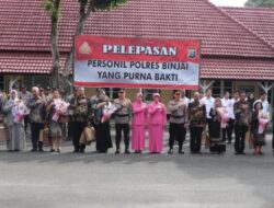 Polres Binjai Lepas Personil Purnabakti dengan Tradisi Kepolisian