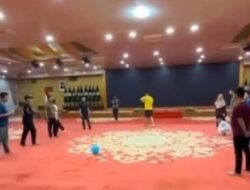 Kebijakan Pemprov Sumut ‘Sulap’ Aula Jadi Lapangan Bola Dipersoalkan