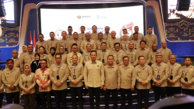 Walikota Tanjungbalai Hadiri Penutupan Rakernas APEKSI XVIII di Medan